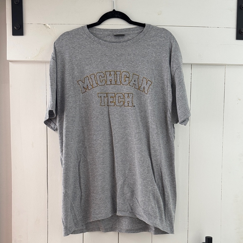 MV Sport Gray Michigan Tech University Shirt MTU Huskies XL